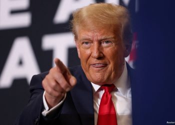 FILE PHOTO: Republican presidential candidate and former U.S. President Donald Trump attends a campaign event in Waterloo, Iowa, U.S. December 19, 2023. REUTERS/Scott Morgan/File Photo